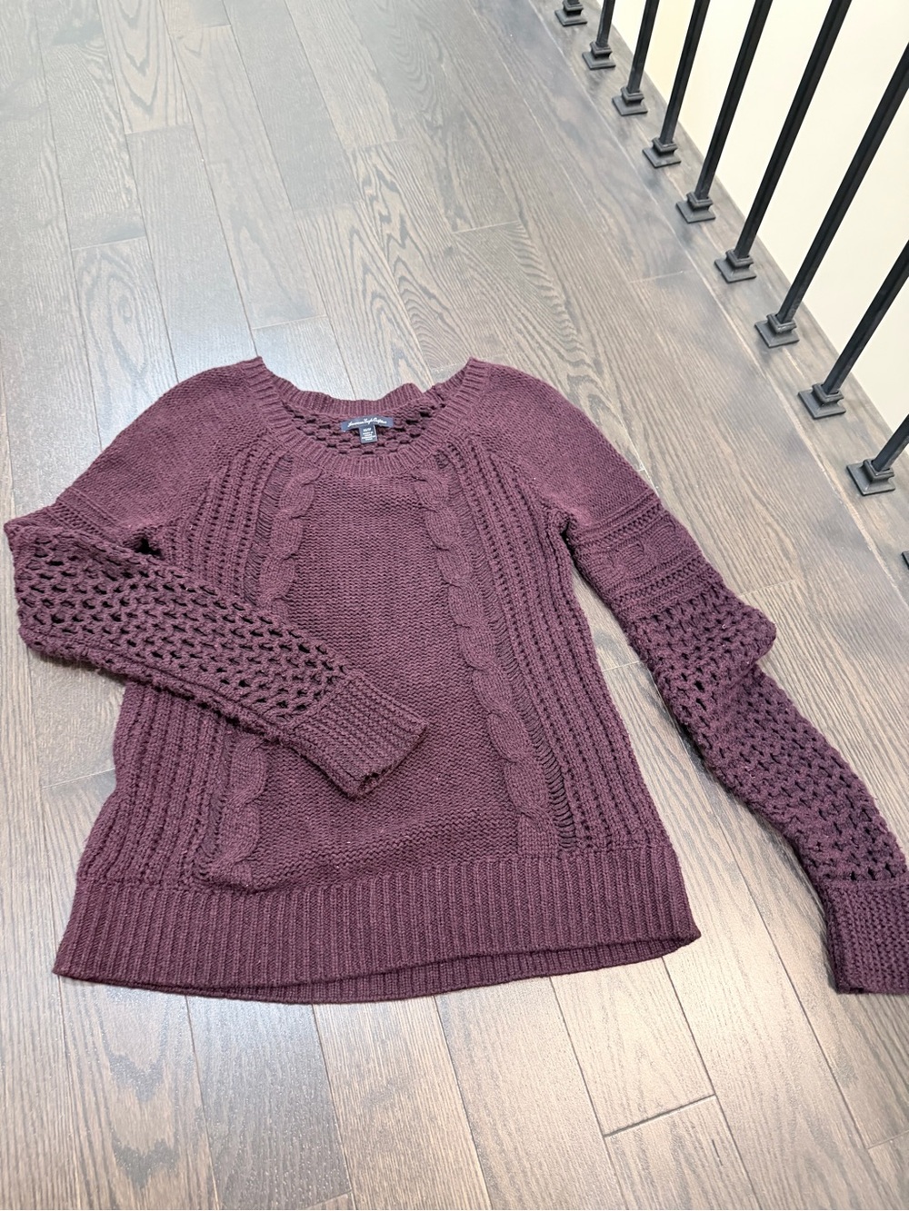 American Eagle Cozy Cable Knit Women's Sweater - Deep Plum